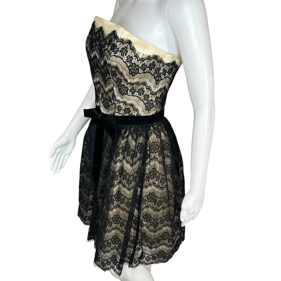 Betsy Johnson Cream and Black Lace Sleeveless Velvet Bow Hoco Dress 6 - Picture 4 of 6